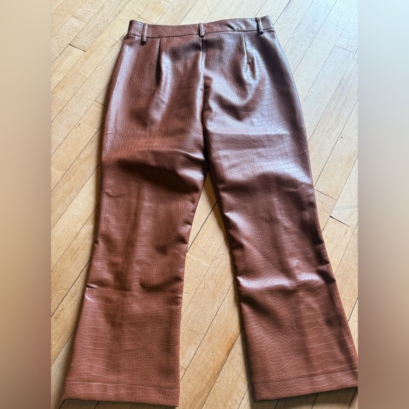 NWOT Boston Proper Stylish Brown Leather Cropped Pants - Picture 9 of 9